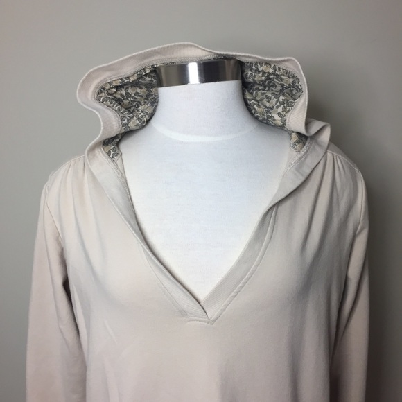 Petite Sophisticate Hoodie Sweatshirt; Low-Neckline; Size Large - Picture 6 of 8